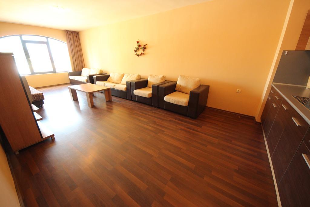 Menada Villa Bonita Apartments Sunny Beach Esterno foto