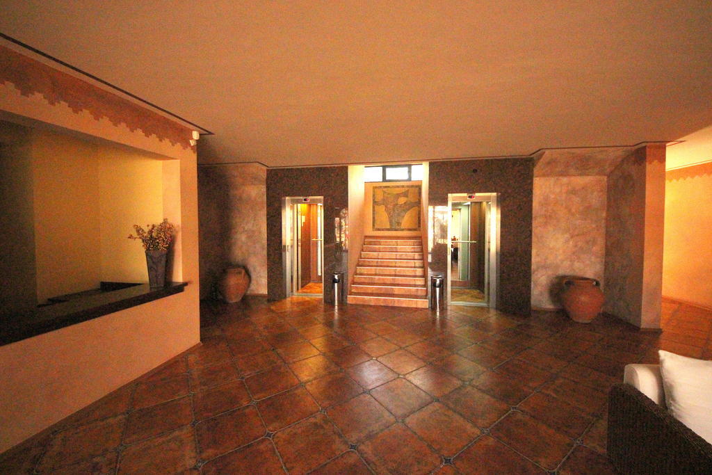 Menada Villa Bonita Apartments Sunny Beach Esterno foto