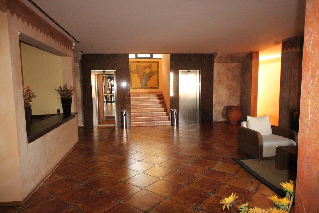 Menada Villa Bonita Apartments Sunny Beach Esterno foto