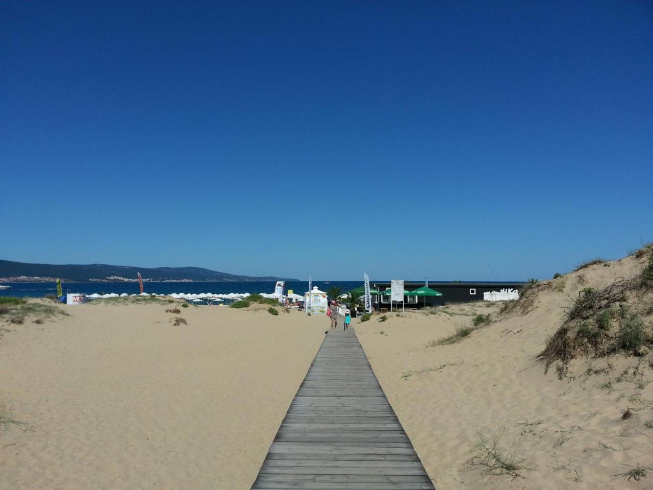 Menada Villa Bonita Apartments Sunny Beach Esterno foto