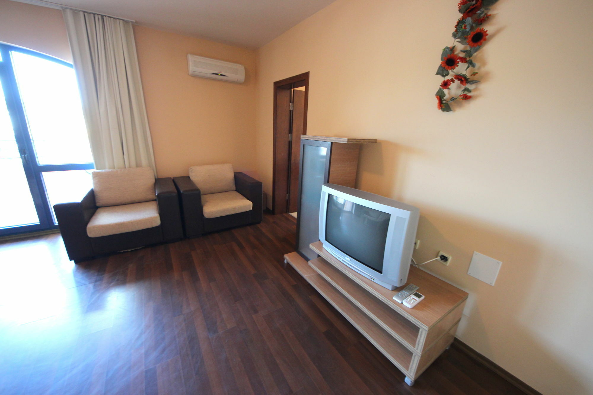 Menada Villa Bonita Apartments Sunny Beach Esterno foto