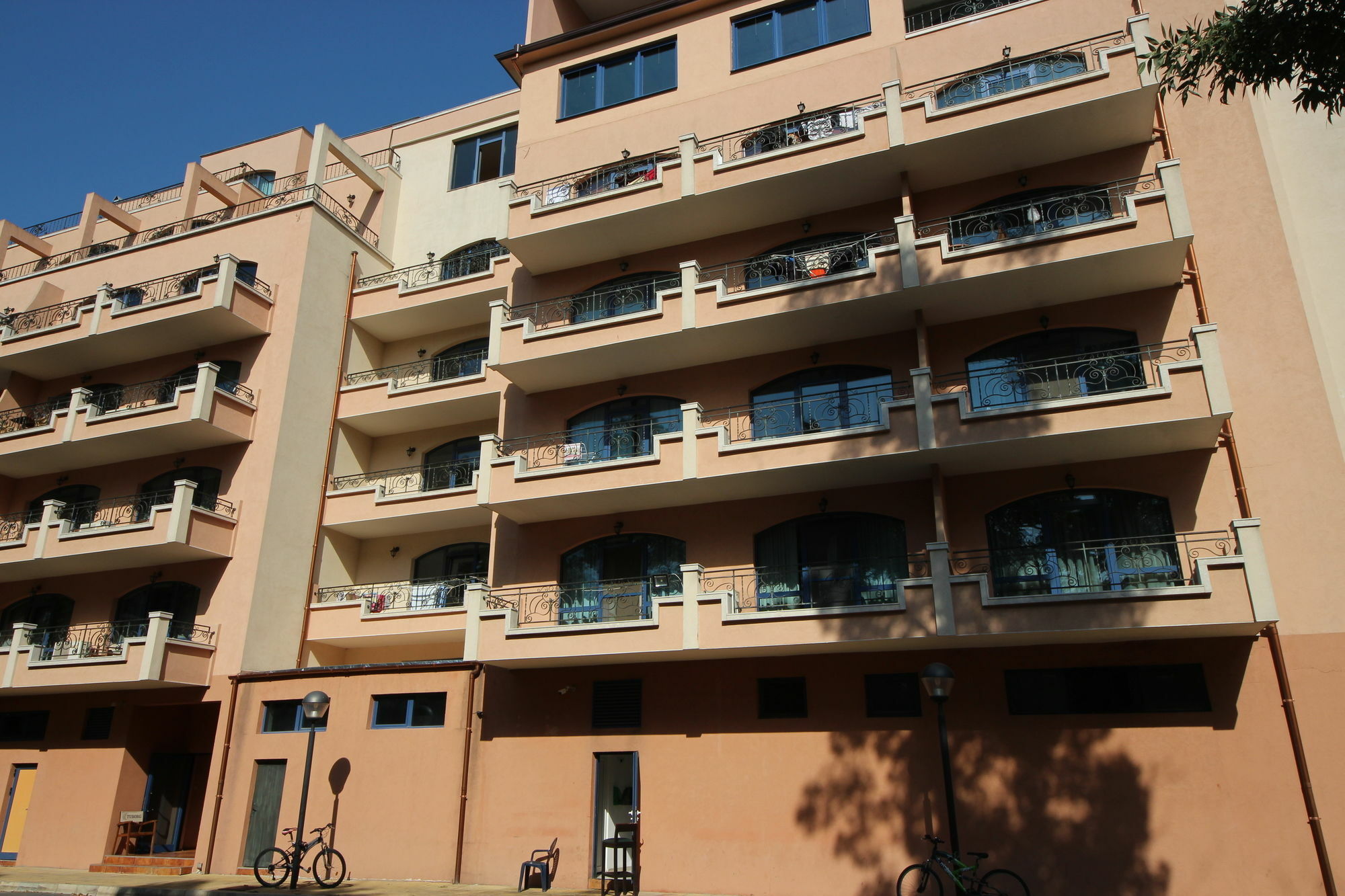 Menada Villa Bonita Apartments Sunny Beach Esterno foto