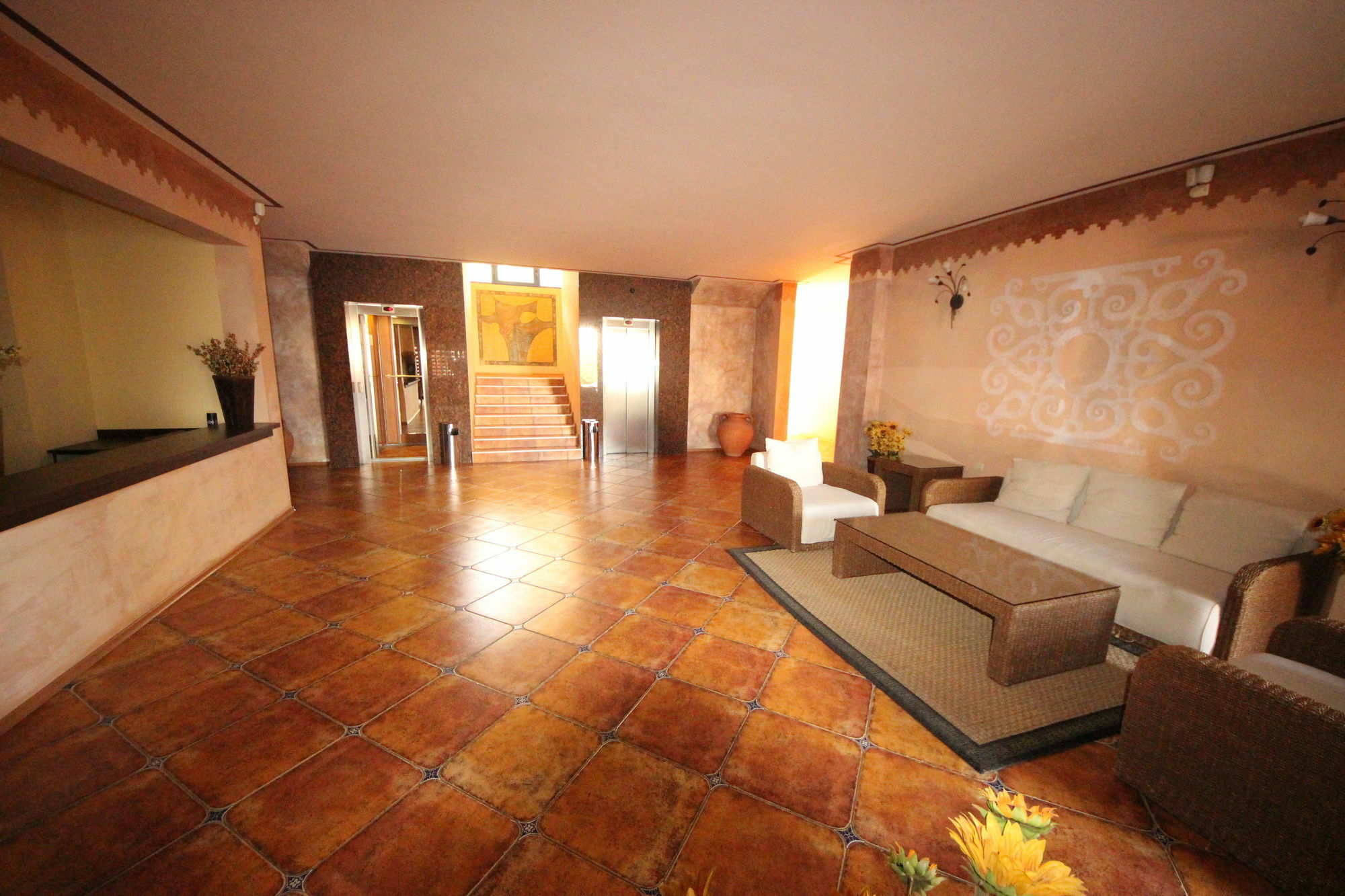 Menada Villa Bonita Apartments Sunny Beach Esterno foto